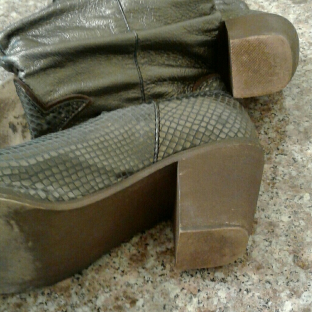 Gazith Silver Python Boots - image 4